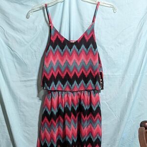 🆕NWT CHRISTINE V SPAGHETTI STRAP DRESS (FULLY LINED) - MEDIUM